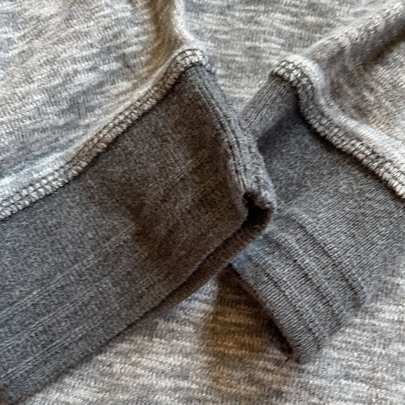 **Host Pick** Lucky Brand Men’s Henley Style Sweatshirt - Picture 4 of 6